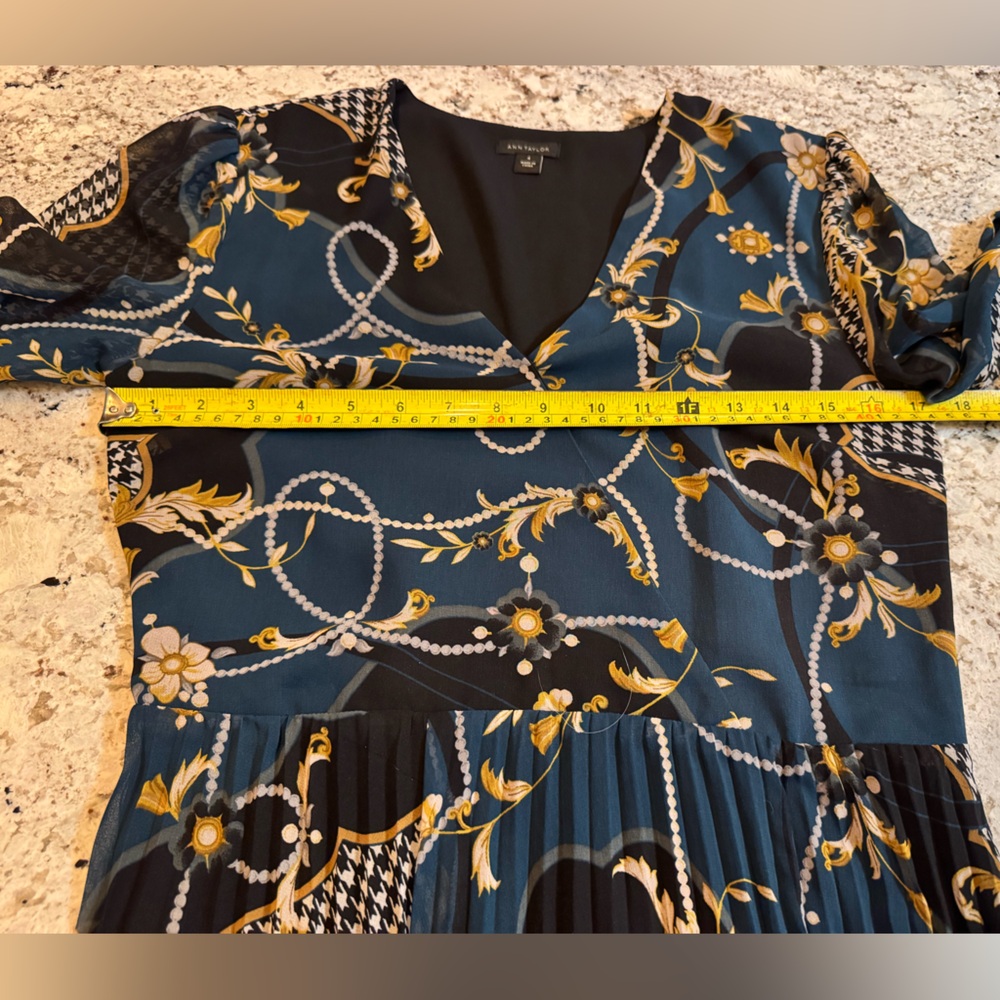 Ann Taylor Teal and Gold Long Sleeve Dress - Picture 5 of 8